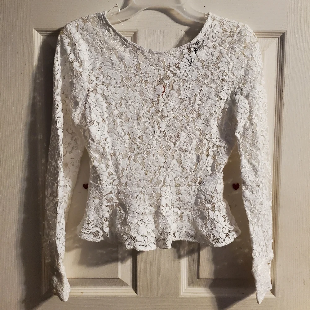 5 for $25 | NWOT Zara Lace Peplum Long Sleeve Sheer Blouse *Missing A Button